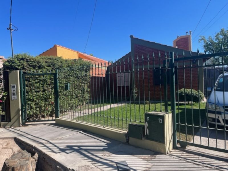 Bº Natania XVI,  Rivadavia mF c00 - Cristina Luluaga Propiedades