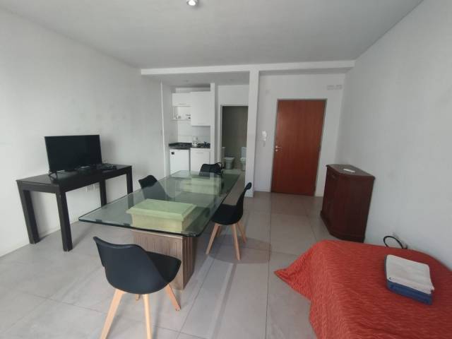 Belgrano Nuñez Monoambiente con Balcon AMOBLADO Y EQUIPADO* MUY LUMINOSO