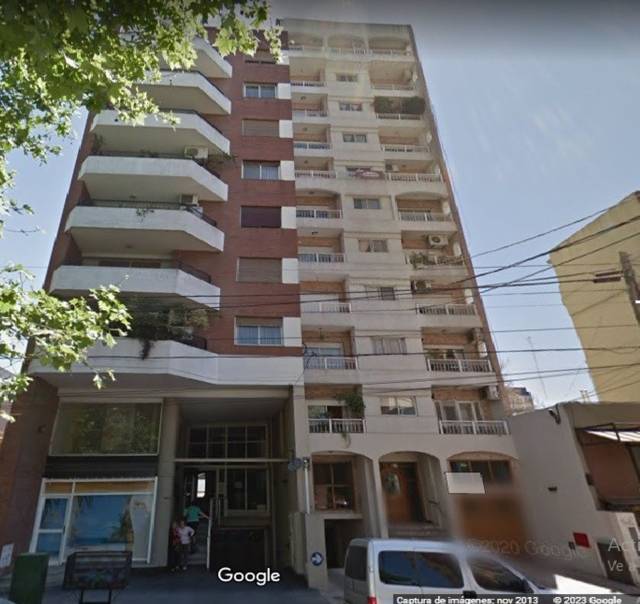 Venta 3 Ambientes con 2 Cocheras y Baulera.