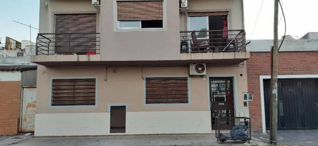 RETASACION,  GRAN OPORTUNIDAD, EXCELENTE MONOAMBIENTE EN PLANTA BAJA YAL FRENTE. AVDA. G.S.MARTIN AL 1000 RAMOS MEJIA.DOLARES 37.000   SUSANAQUINELLI NEGOCIOS INMOBILIARIOS 156 583 7048