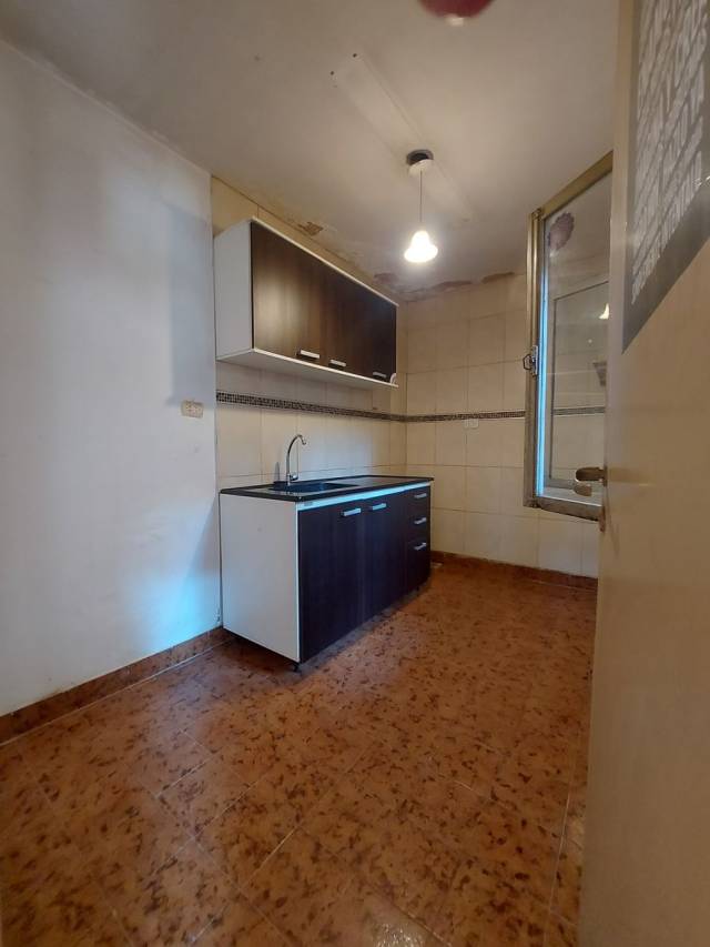 Departamento 3 dormitorios, planta baja. Barrio Rocamora