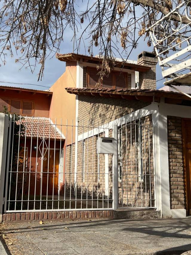 TRADE vende casa de cuatro dormitorios