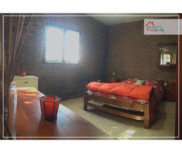 CASA CON DEPARTAMENTO Y PILETA EN VILLA DE MERLO - A 5 CUADRAS CASINOFLAMINGO - VENTA OPORTUNIDAD