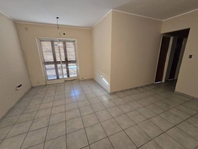 VENTA DE DEPARTAMENTO 3 AMBIENTES EN MONTE GRANDE - BARRIO COCA COLA -COMPLEJO DOCENTES 2