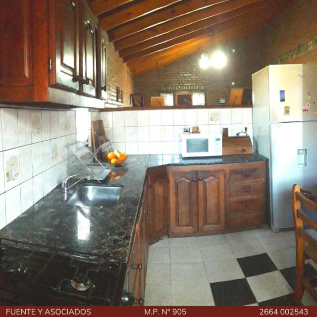 CASA Y DEPARTAMENTO CON PILETA - A 5CUADRASCASINO FLAMINGO-VILLADE MERLOB° NUEVO MERLO VENTA