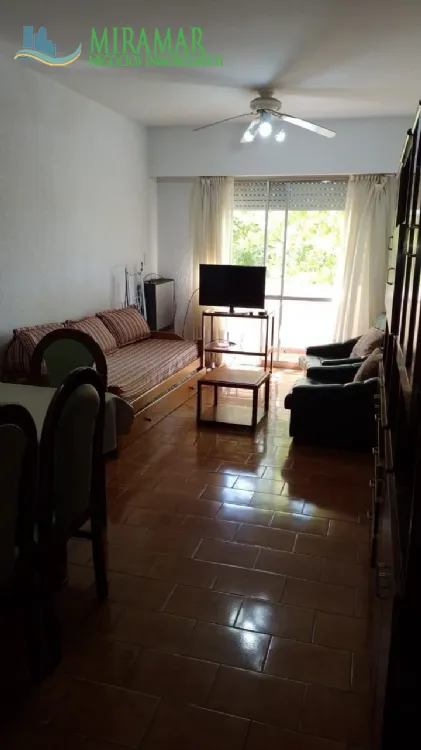 Departamento en Venta Zona I de Miramar. Estado Muy Bueno. 2 Habitaciones. 2 Baños. Apto Crédito