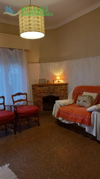 Chalet en Venta Zona II de Miramar. Estado Muy Bueno. 3 Habitaciones. 1 Baño. Apto Crédito