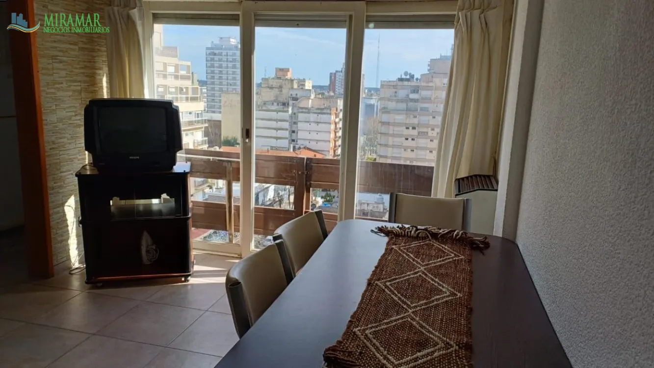 Departamento en Venta Zona I de Miramar. Estado Muy Bueno. 1 Habitación. 1 Baño. Apto Crédito