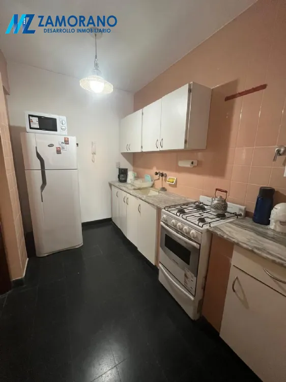 Departamento en Alquiler Temporario Zona I de Miramar. Estado Muy Bueno. 1 Habitación. 1 Baño. Temporada Verano 2025
