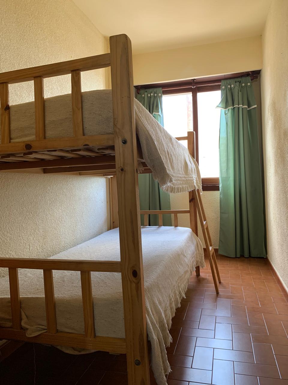 Departamento en Alquiler Temporario Zona I de Miramar. Estado Muy Bueno. 2 Habitaciones. 2 Baños. Temporada Verano 2025