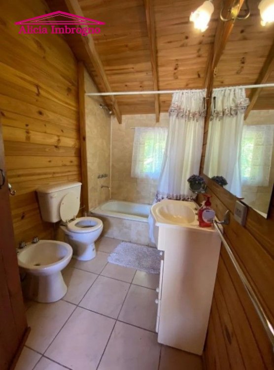Cabaña en Venta Las Lomas de Miramar. Retasado a U$S 89000. 3 Habitaciones. 2 Baños. Apto Crédito