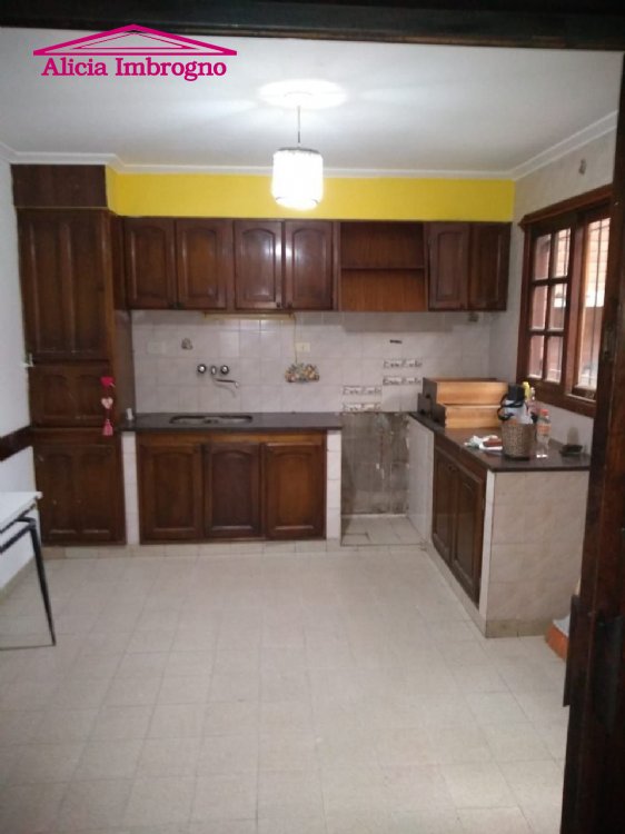 Chalet en Venta Centro de Necochea. Estado Bueno. 2 Habitaciones. 1 Baño. Apto Crédito