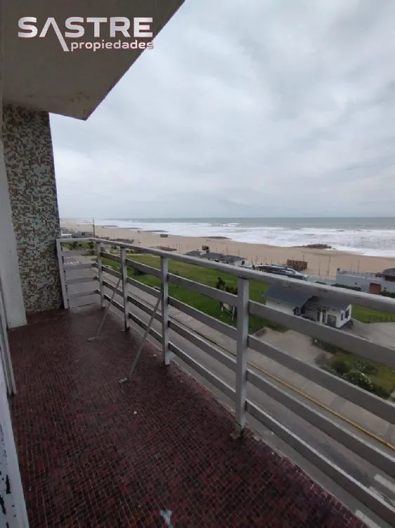 Departamento en Alquiler Temporario Zona I de Miramar. Estado Muy Bueno. 3 Habitaciones. 3 Baños. Temporada Verano 2025