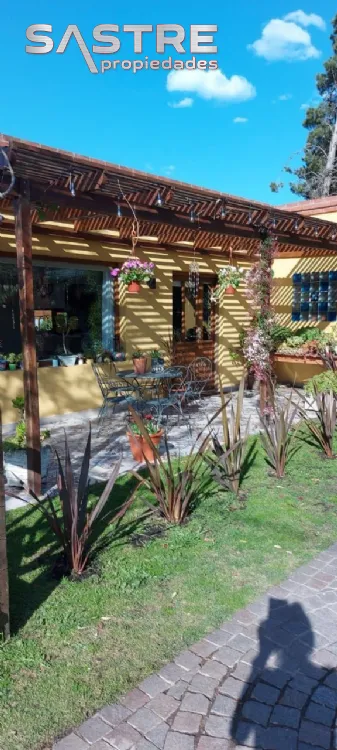 Casa en Alquiler Temporario Las Lomas de Miramar. Estado Excelente. 1 Habitación. 1 Baño. Temporada Verano 2025