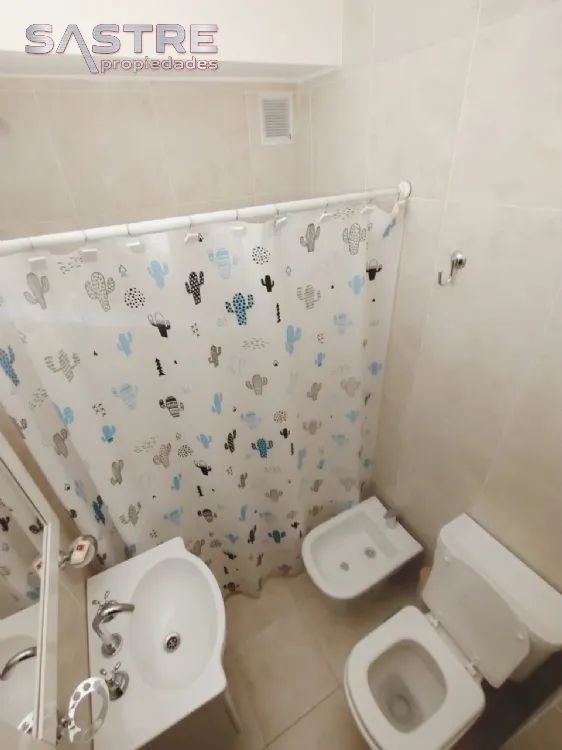 Departamento en Alquiler Temporario Zona I de Miramar. Estado Excelente. 1 Baño. Temporada Verano 2025