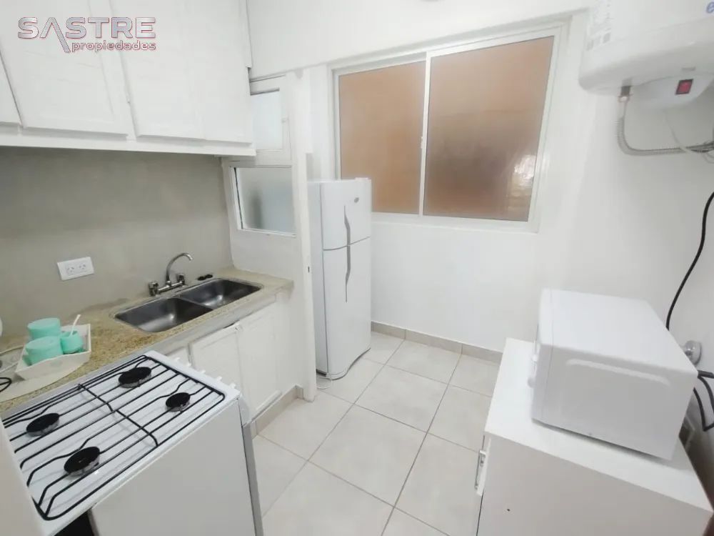 Departamento en Alquiler Temporario Zona I de Miramar. Estado Excelente. 1 Habitación. 1 Baño. Temporada Verano 2025