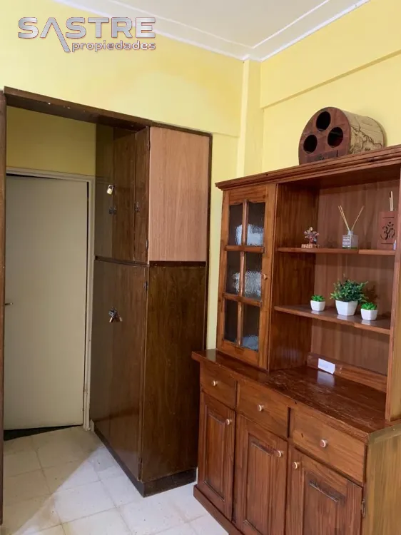 Departamento en Venta Zona V de Miramar. Estado Muy Bueno. 1 Habitación. 1 Baño.