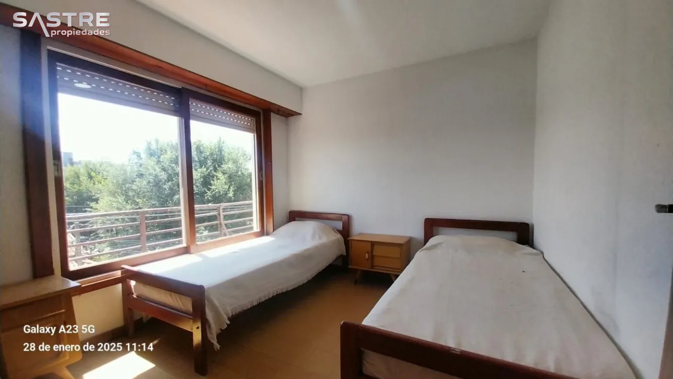 PH en Venta Zona IV de Miramar. Estado Muy Bueno. 2 Habitaciones. 1 Baño. Apto Crédito