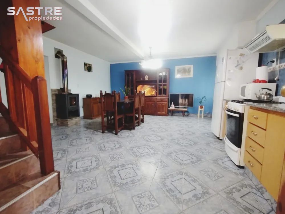 Chalet en Venta Zona IV de Miramar. Estado Muy Bueno. 3 Habitaciones. 2 Baños. Apto Crédito