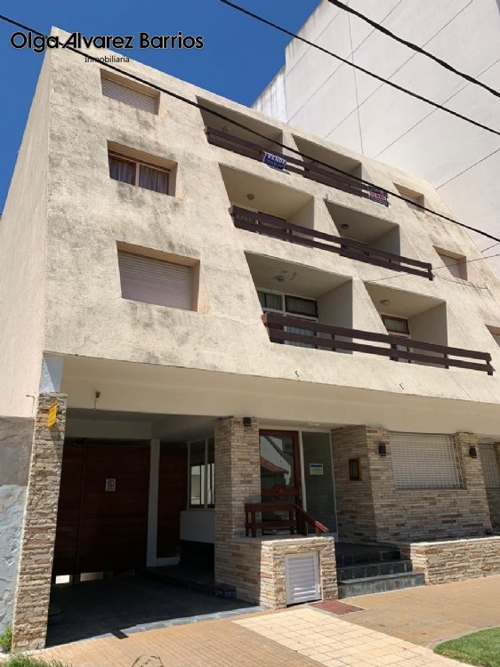 Departamento en Venta Zona I de Miramar. Estado Muy Bueno. 2 Habitaciones. 2 Baños. Apto Crédito