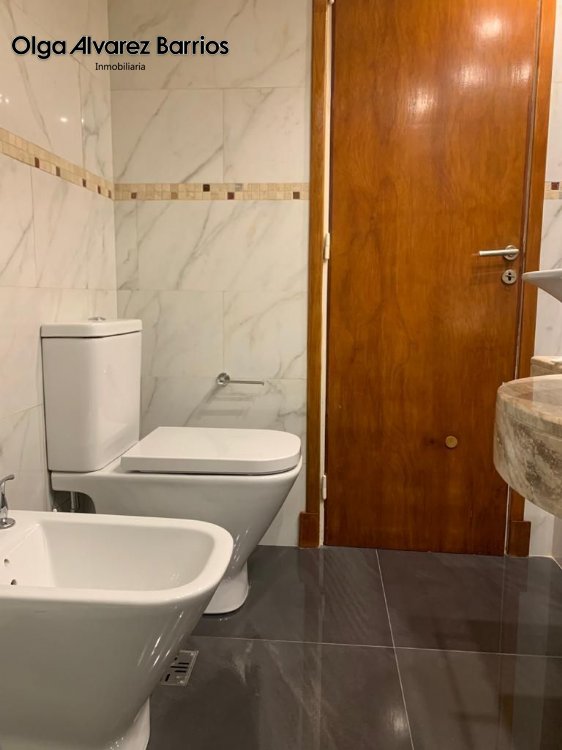 Departamento en Venta Zona I de Miramar. Estado Excelente. 2 Habitaciones. 2 Baños. Apto Crédito