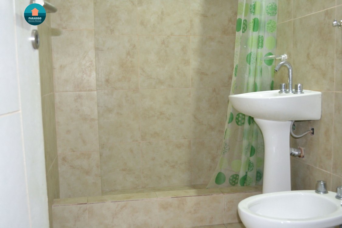 Departamento en Venta Zona I de Miramar. Estado Muy Bueno. 1 Baño.