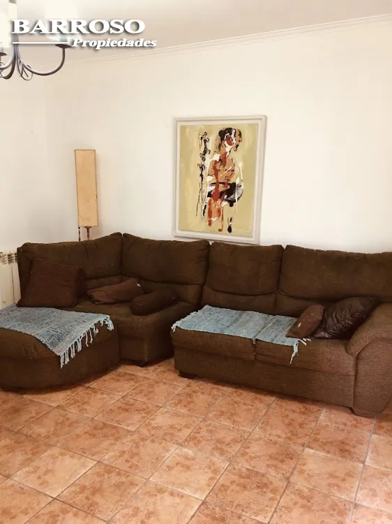 Chalet en Alquiler Temporario Zona Sin Indicar de Miramar. Estado Excelente. 3 Habitaciones. Temporada Verano 2025