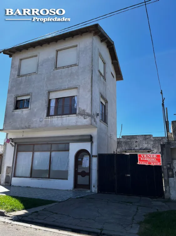 Local u Oficina en Venta Zona II de Miramar. Estado Bueno. Apto Crédito