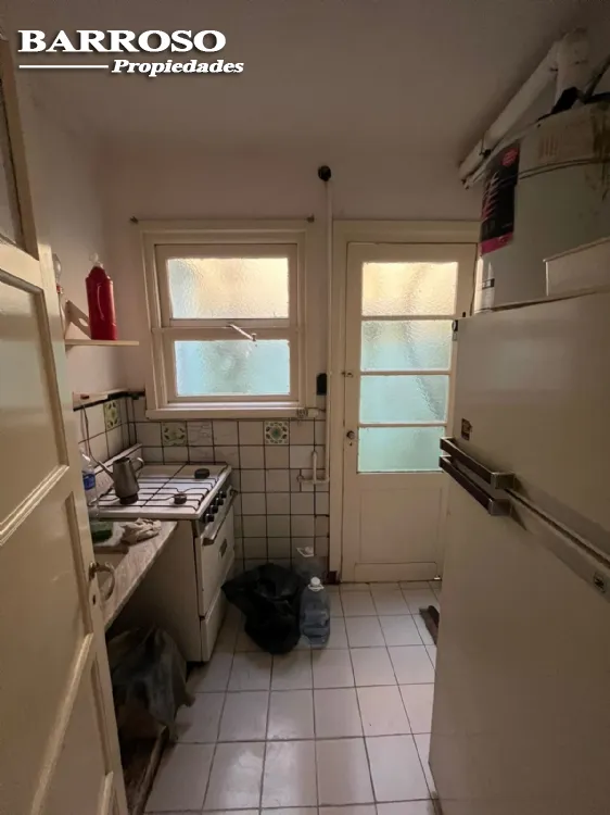 Local u Oficina en Venta Zona I de Miramar. Estado Bueno. 2 Habitaciones. 1 Baño. Apto Crédito
