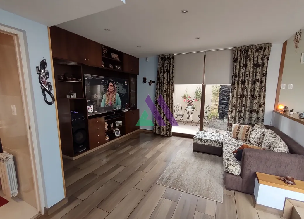 Casa en Venta Zona IV de Miramar. Estado Excelente. 2 Habitaciones. 2 Baños. Apto Crédito