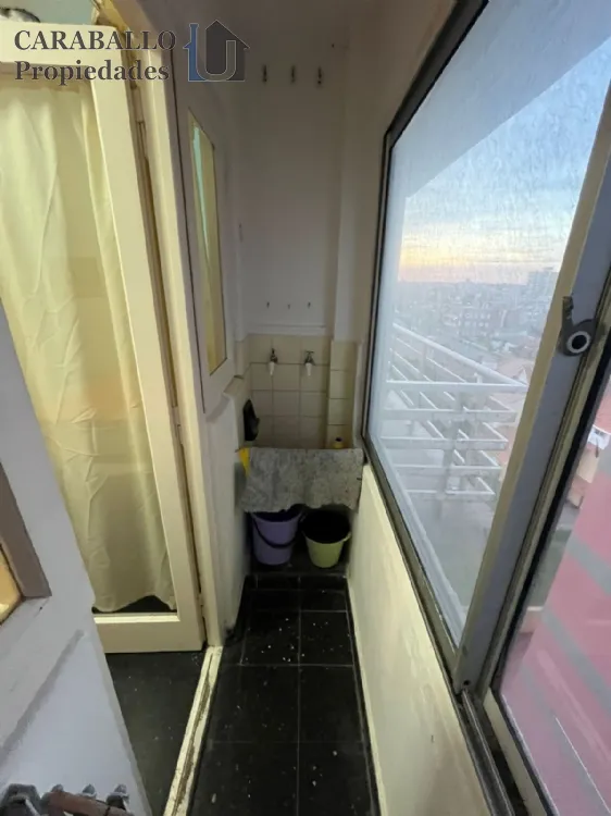 Departamento en Venta Zona I de Miramar. Estado Excelente. 1 Baño.