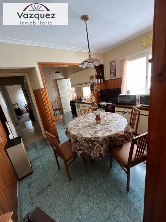 Chalet en Venta Zona III de Miramar. Estado Muy Bueno. 3 Habitaciones. 2 Baños. Apto Crédito