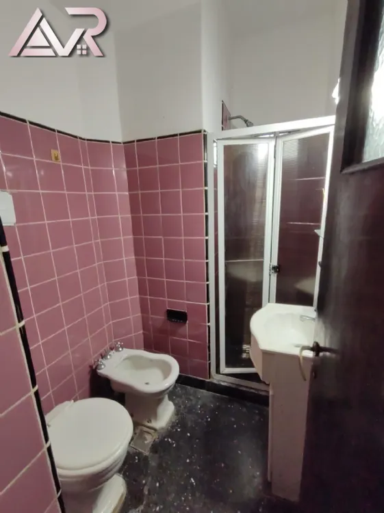 Casa en Alquiler Temporario Zona III de Miramar. Estado Muy Bueno. 2 Habitaciones. 1 Baño. Temporada Verano 2025