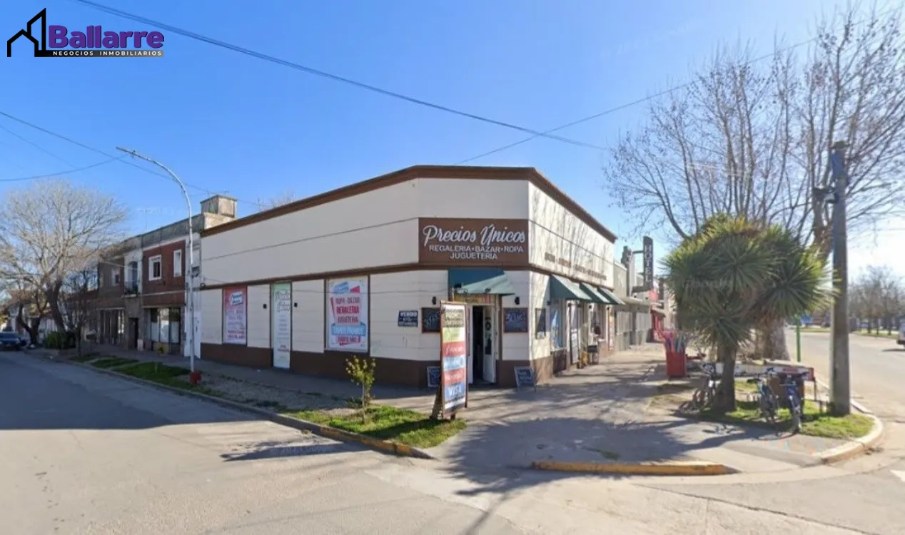 Local u Oficina en Venta Zona III de Miramar. Estado Bueno. 2 Baños.