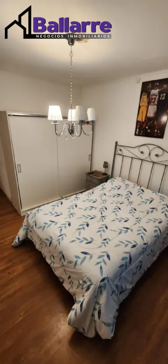 Casa en Venta Zona II de Miramar. Estado Muy Bueno. 4 Habitaciones. 5 Baños.