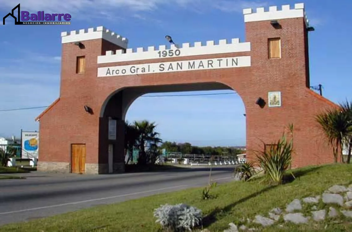 Hotel u Hostería en Venta Zona II de Miramar. Estado A Reciclar. Apto Crédito