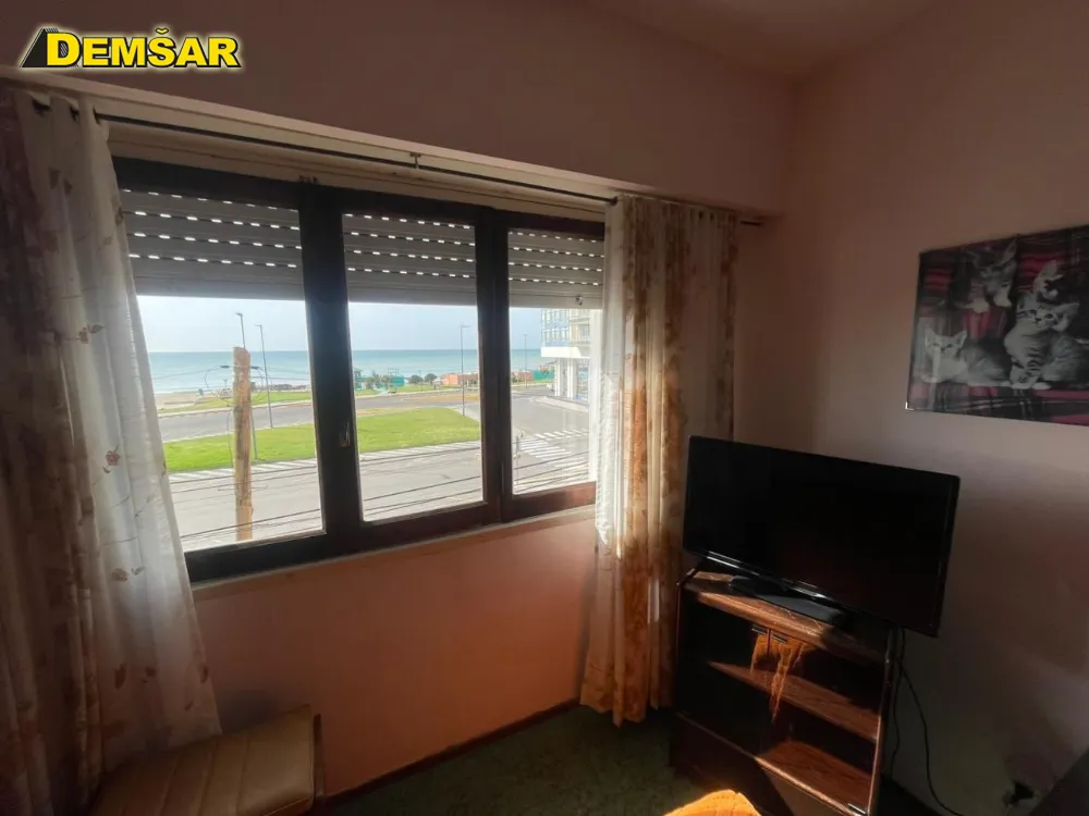 Departamento en Venta Zona IV de Miramar. Estado Bueno. 2 Habitaciones. 2 Baños. Apto Crédito