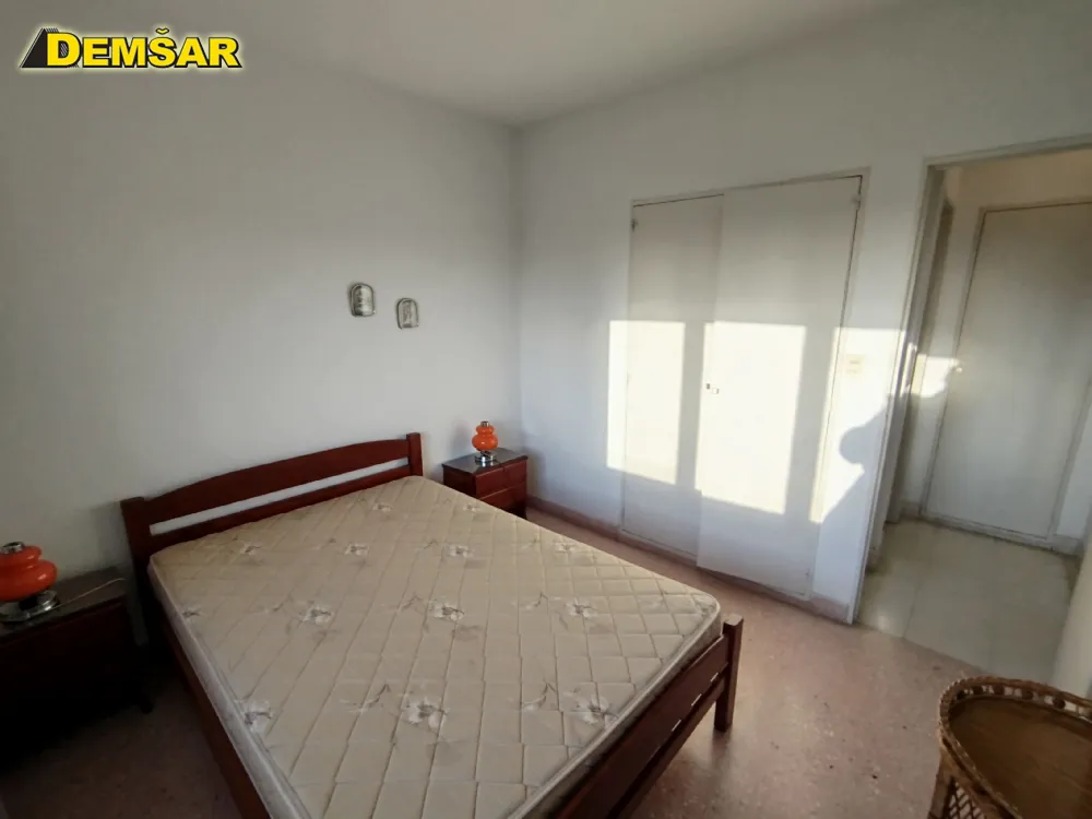 Departamento en Venta Zona I de Miramar. Estado Bueno. 1 Habitación. 1 Baño. Apto Crédito
