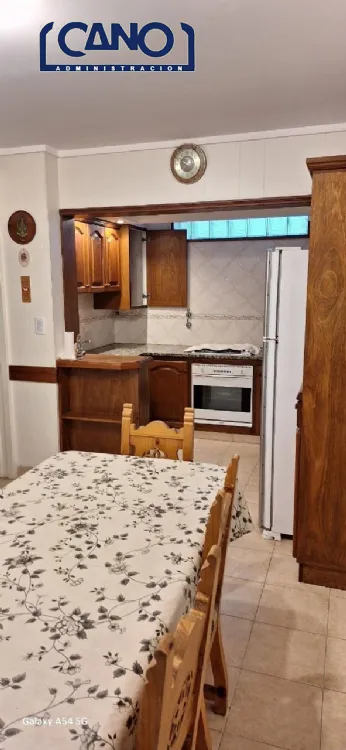 Casa en Alquiler Temporario Zona I de Miramar. Estado Muy Bueno. 4 Habitaciones. 3 Baños. Temporada Verano 2025