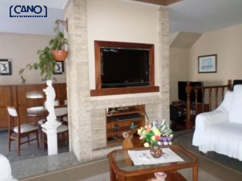 Chalet en Venta Zona II de Miramar. Estado Excelente. 3 Habitaciones. 2 Baños.