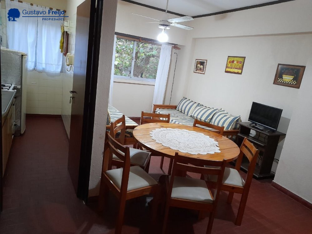 Departamento en Venta Zona IV de Miramar. Estado Muy Bueno. 1 Habitación. 1 Baño. Apto Crédito
