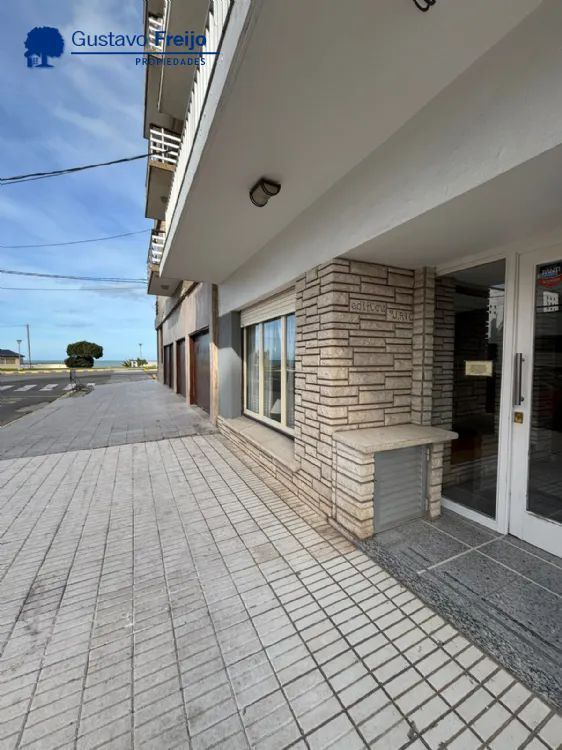 Departamento en Venta Zona II de Miramar. Estado Bueno. 1 Habitación. 1 Baño.
