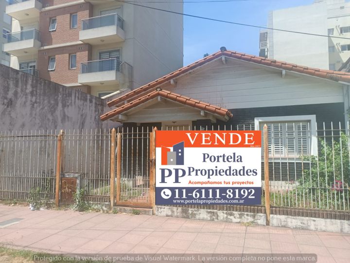 CASA EN CENTRO DE MORON SUR