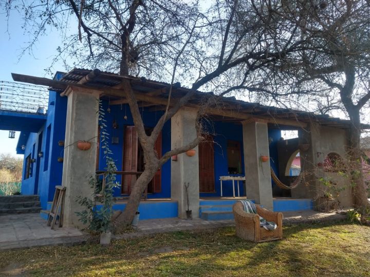 PROPIEDAD EN CALLE Rosario Vera Peñaloza 34 - Unquillo