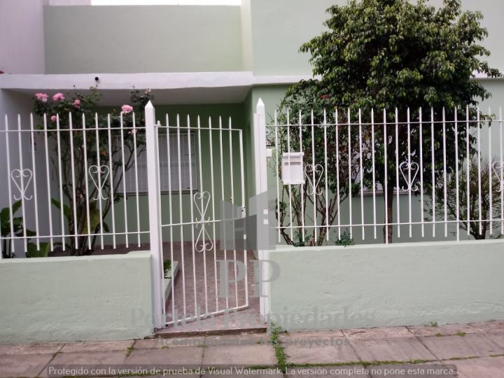 CASA AMERICANA DE 3 AMBIENTES EN VILLA TESEI