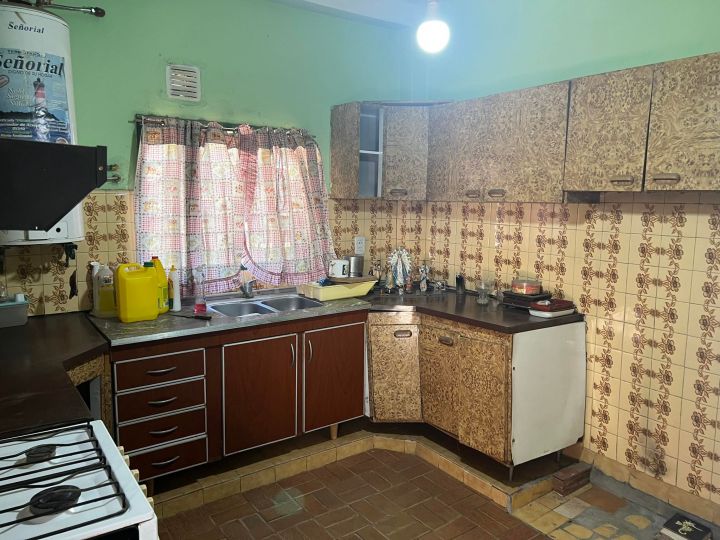 VENTA casa + local + departamento Grand Bourg Partido Malvinas Argentinas