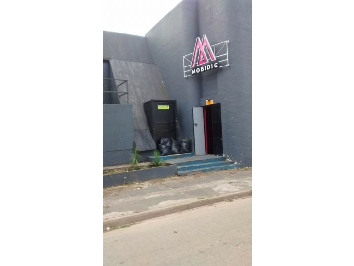 Venta Local Comercial en Carmen de Areco