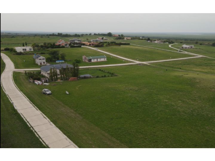 Lote de 1720 m2 listo para escriturar - Barrio Los Algarrobos - Victoria, Entre Rios