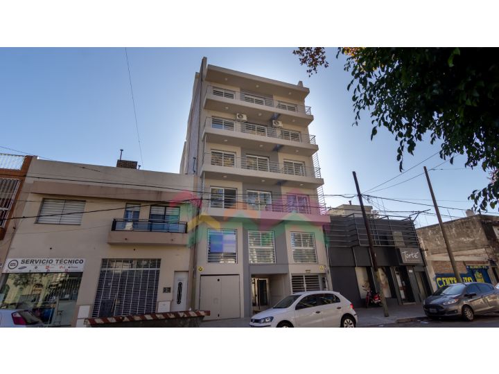 Arroyito Rio, a metros de Av Alberdi