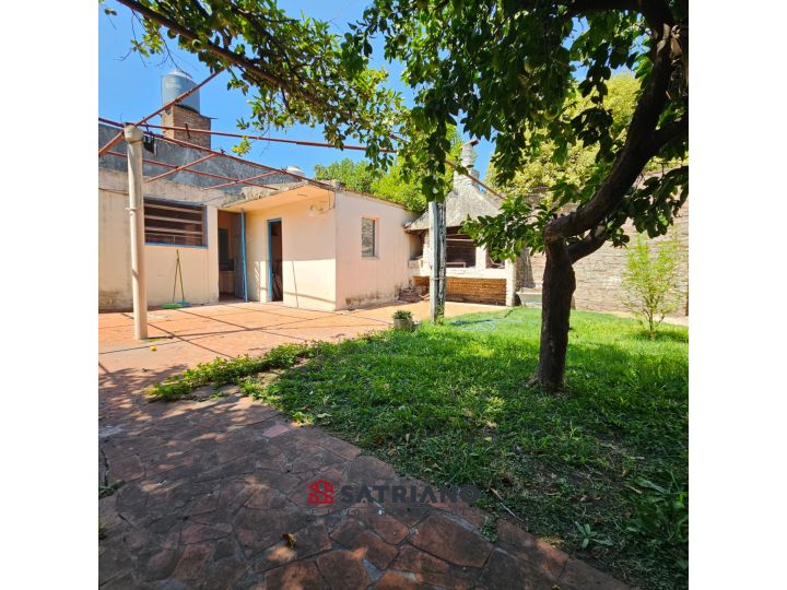 Venta RETASADA- Casa dos dormitorios Fisherton